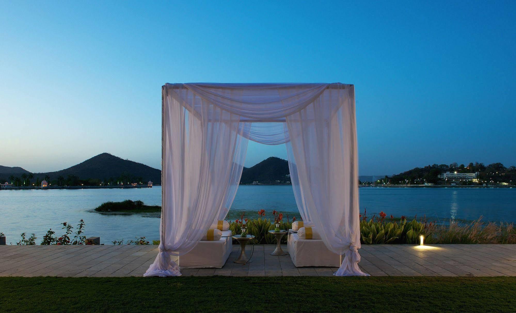 Hotel Lakend Udaipur Extérieur photo