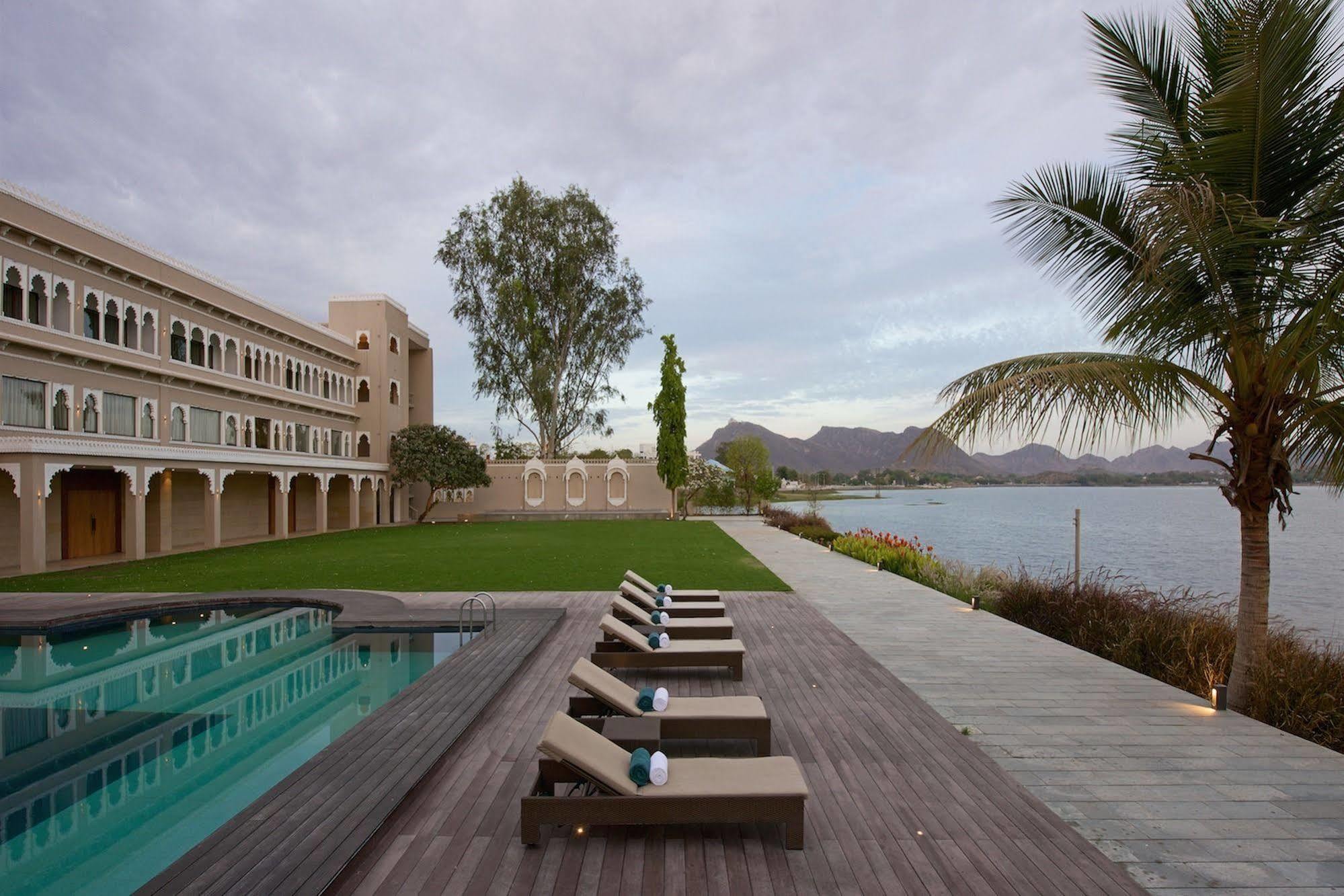 Hotel Lakend Udaipur Extérieur photo